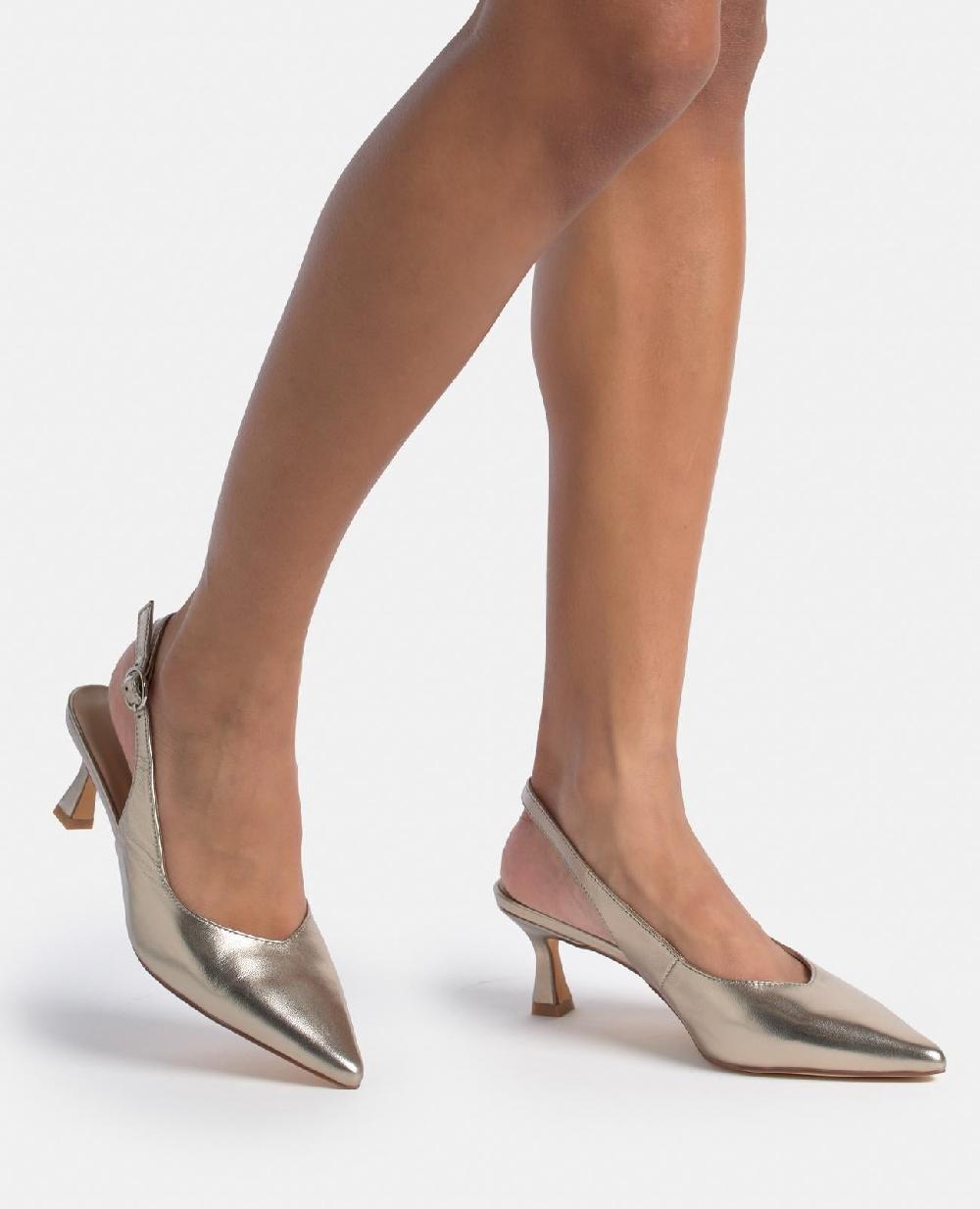 Alma en pena ZAPATO TACÓN KITTEN DESTALONADO En oferta