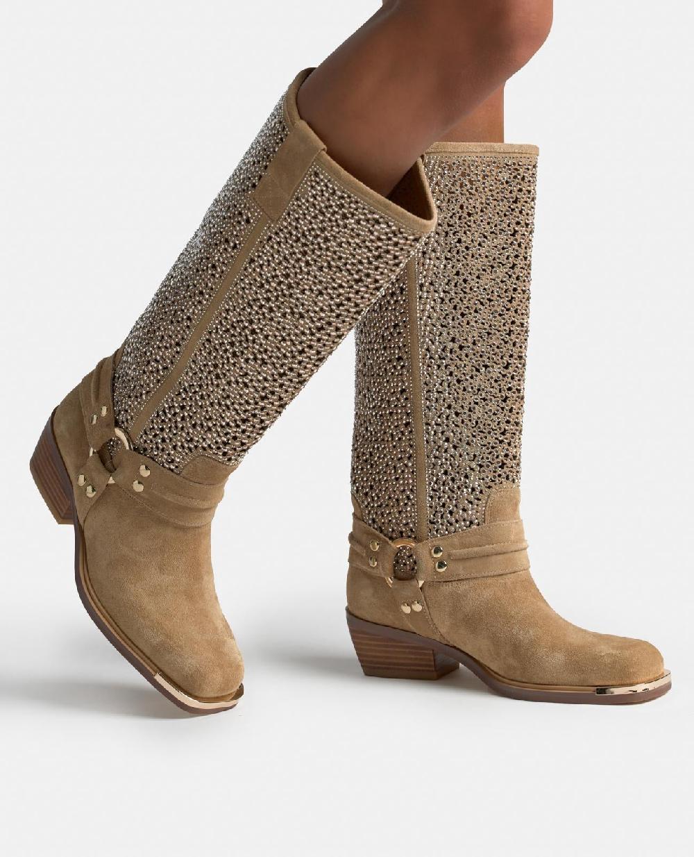 Alma en pena BOTA CALADO CON DETALLES Última moda