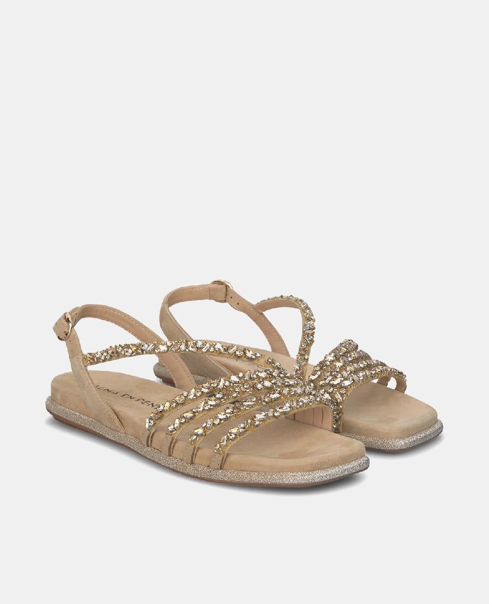 Alma en pena SANDALIA PLANA PEDRERÍA CRUZADA En oferta
