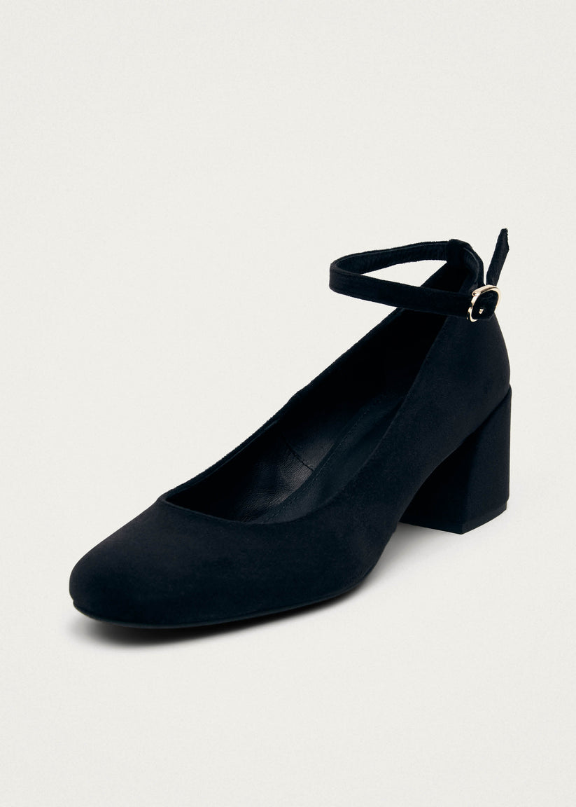 Alohas Antoine Velvet Black Pumps 2025