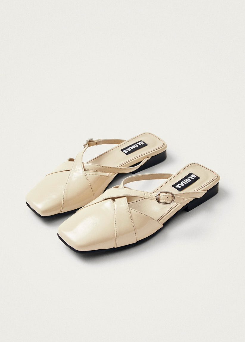 Alohas Adria Onix Mules de Cuero Color Crema Libre de impuestos