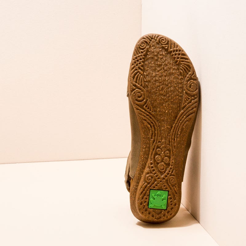 El naturalista N5068 PLEASANT KAKI / WAKATAUA Descuento por venta flash