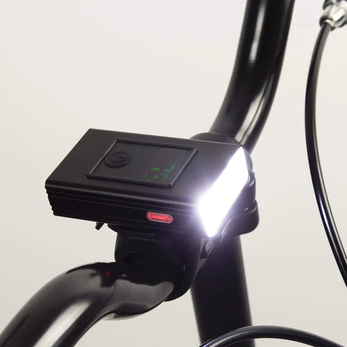 Eltin Luz delantera bicicleta Focus 400 Lúmenes Superdescuento