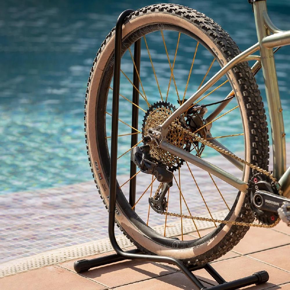 Eltin Soporte bicicleta suelo negro Rebajas