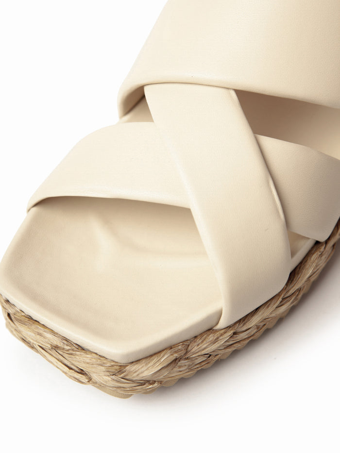 Equitare LUDKA - Crema Florencia Descuento por venta flash