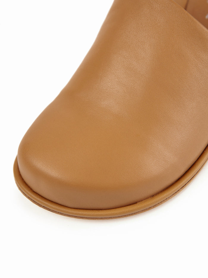 Equitare BAZYLI - Napasoft Camel En oferta