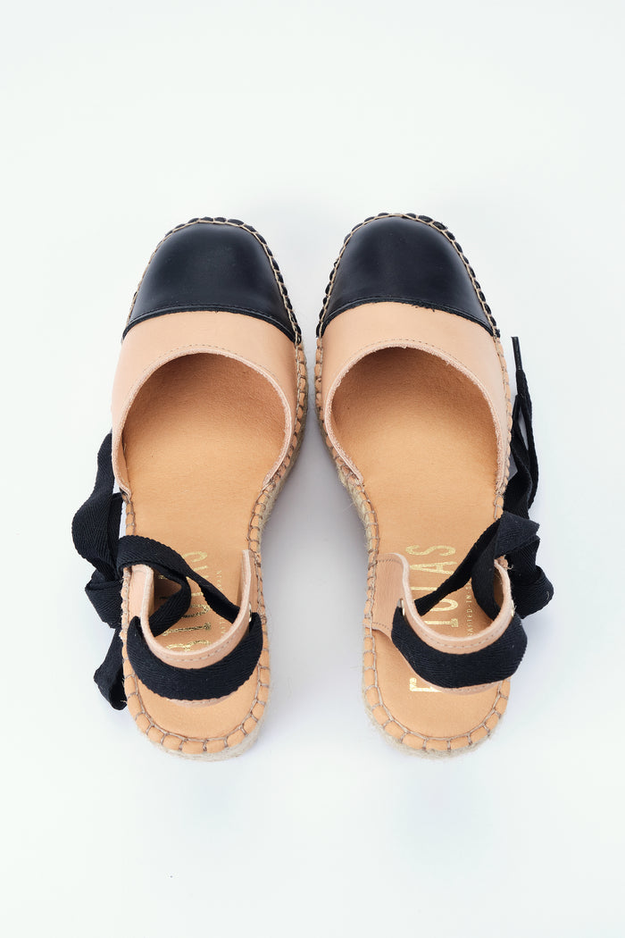 Fabiolas Alpargata Altearas Beige/Negro En oferta