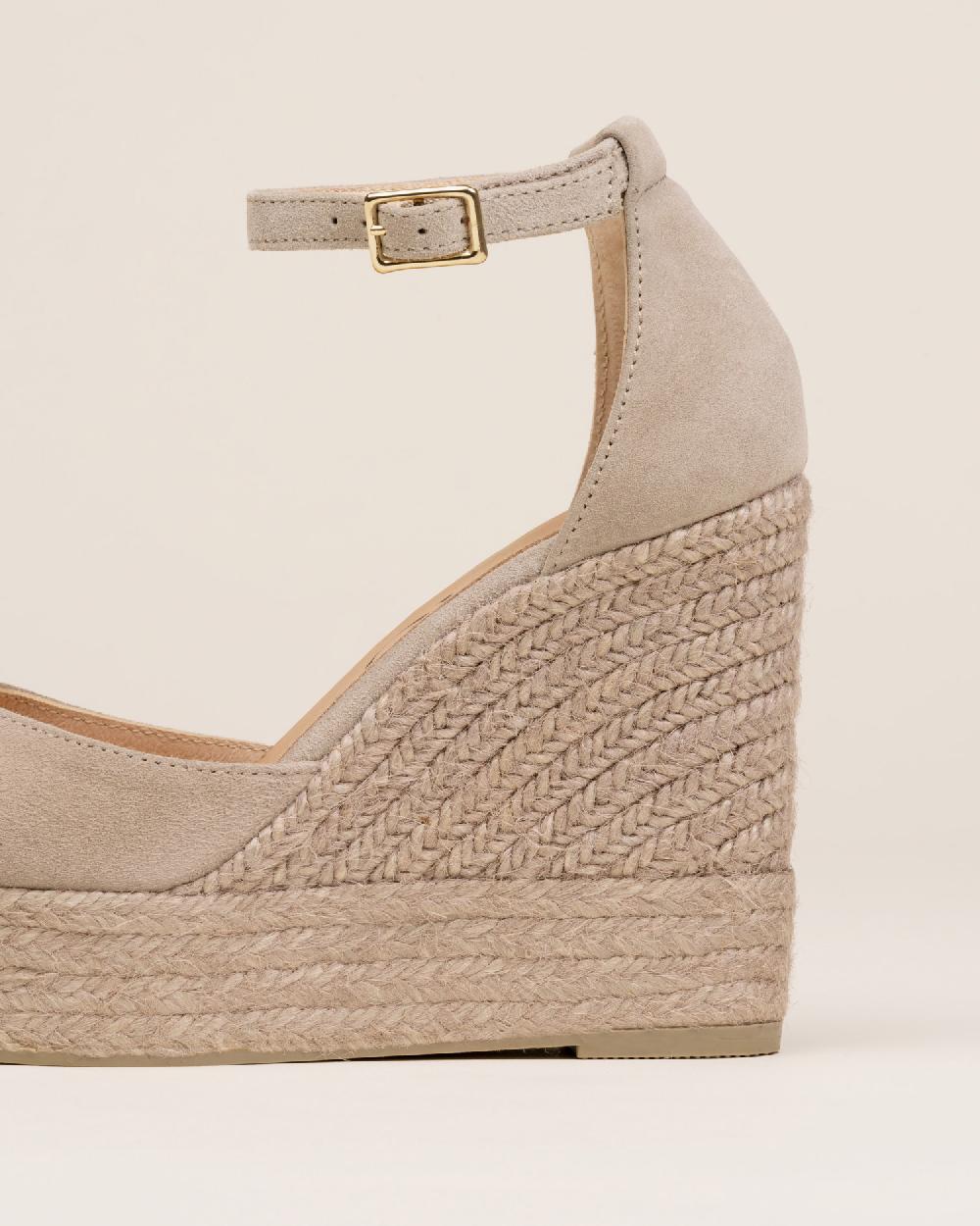 Gaimo espadrilles Sugus KangarooAlpargatas de cuña monocolor en piel con hebilla Superdescuento