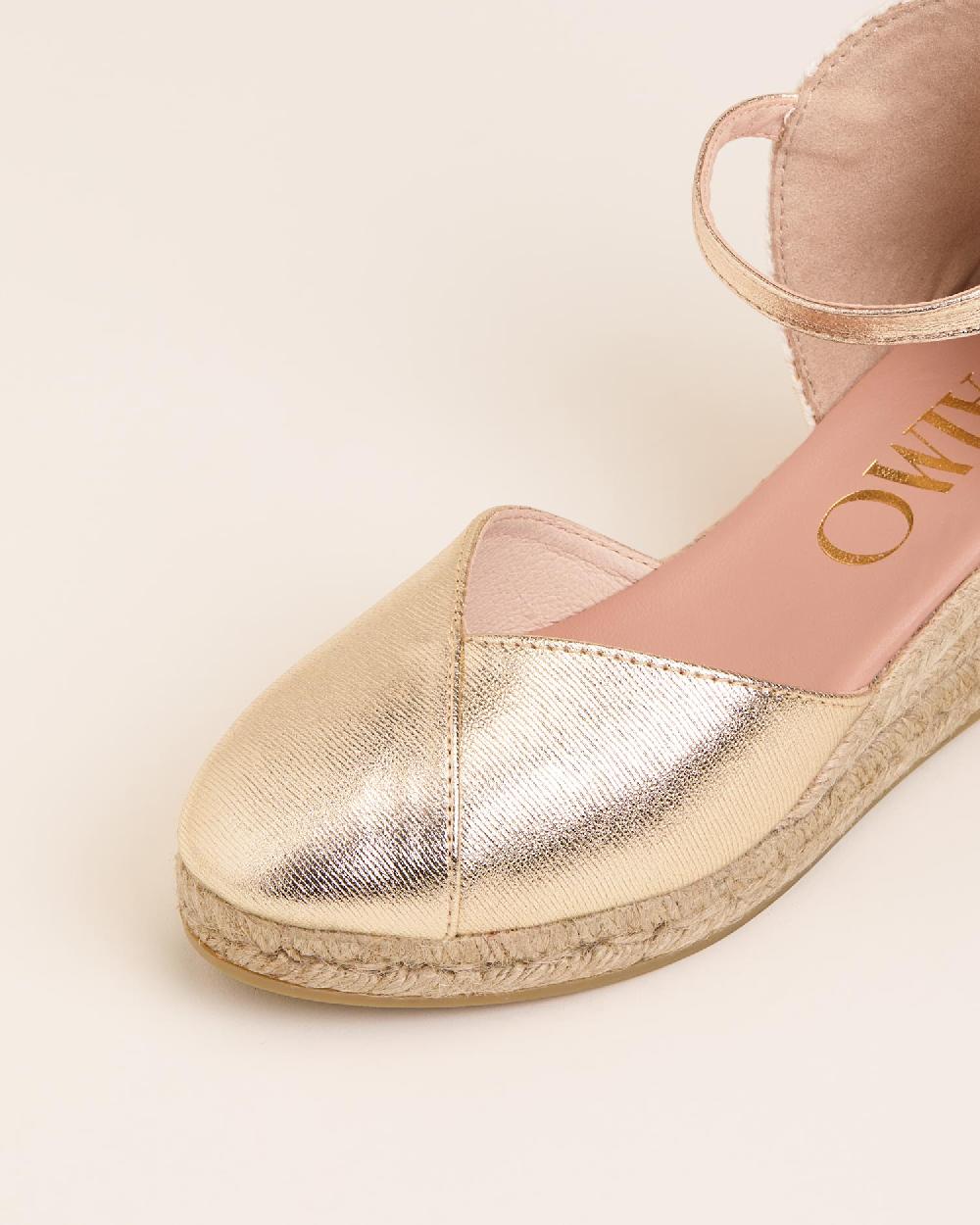 Gaimo espadrilles Copita Odin CarraraAlpargatas de cuña en piel grabada con escote pico En oferta