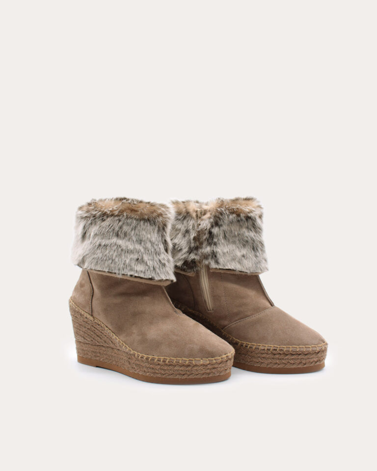 juncal aguirre Botas Gyala Taupe Ahorra y exporta