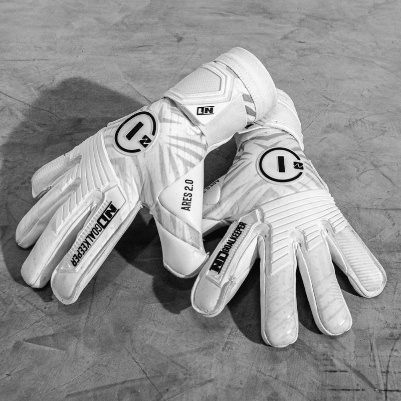 n1 goalkeeper Guantes de Portero Ares 2.0 All White UGT+ II Descuento