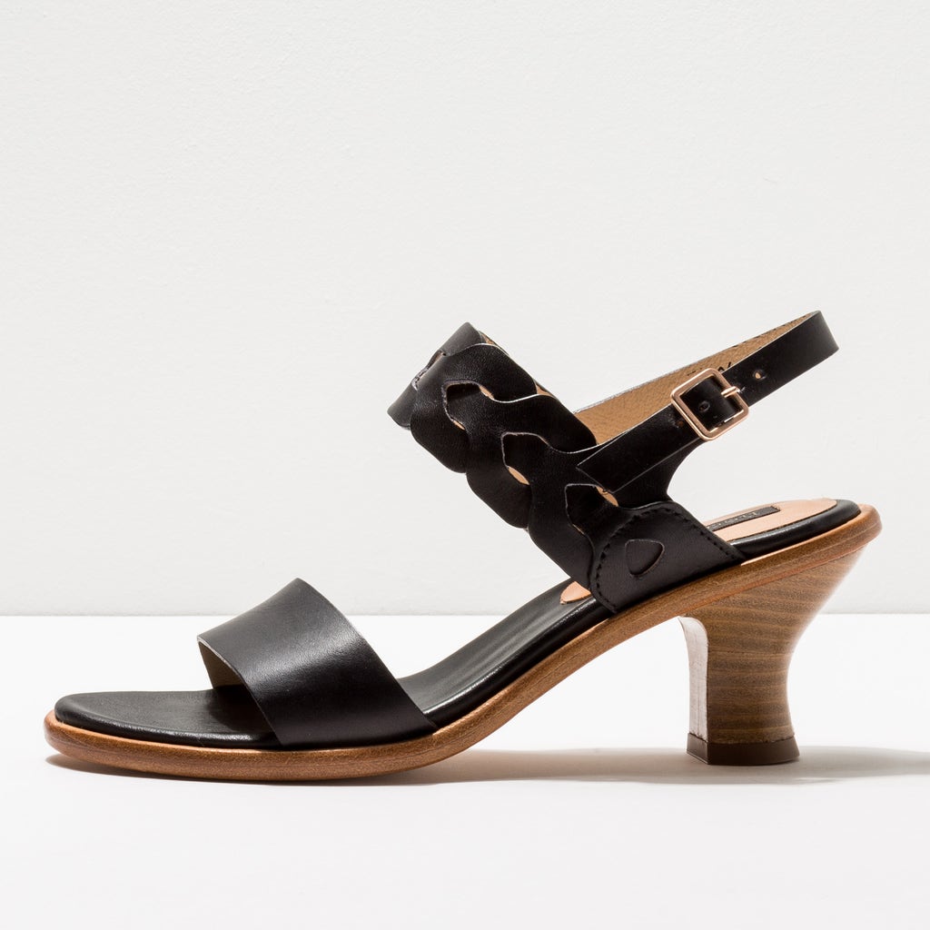 neosens S3204 RESTORED SKIN EBONY / NEGREDA
