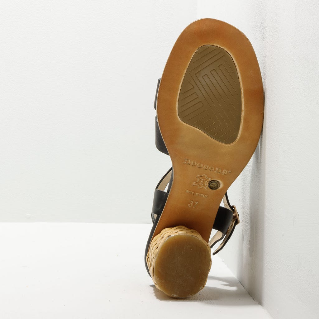 neosens S3302 RESTORED SKIN BROWN /MALVASIA Venta caliente