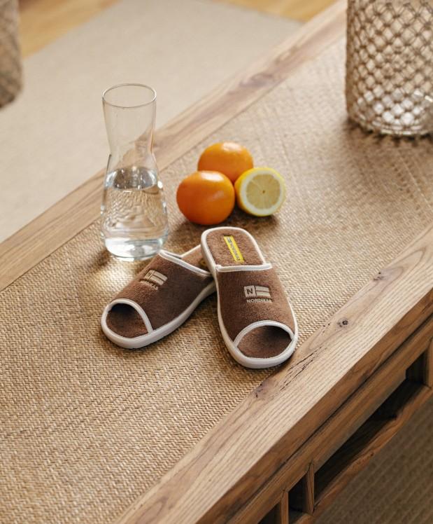 nordikas ZAPATILLAS DE CASA HOMBRE TOALLA MARRON Outlet online