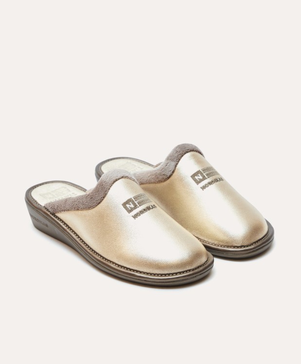 nordikas ZAPATILLAS DE CASA MUJER METALIC PLATINO Precios de Black Friday