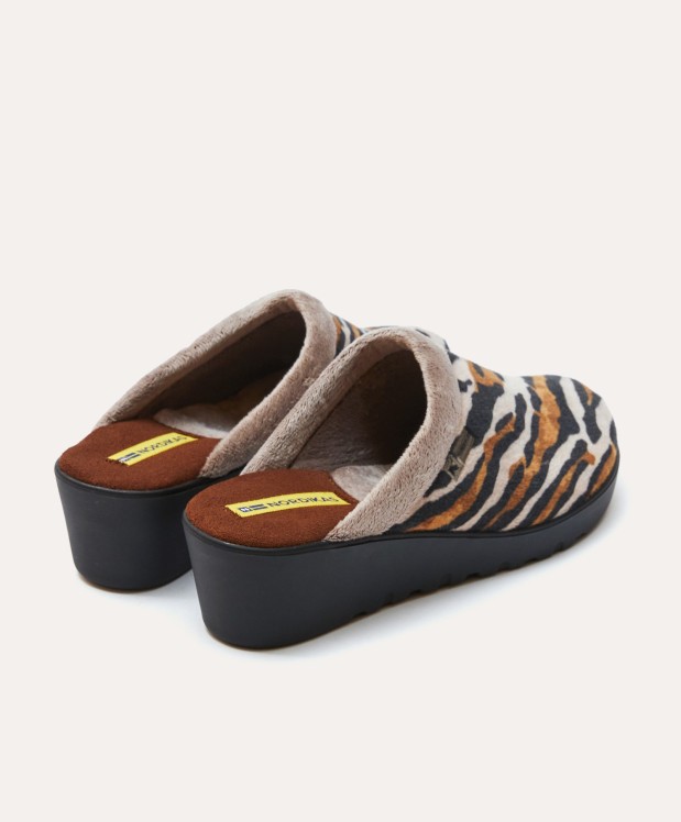 nordikas ZAPATILLAS DE CASA MUJER TANZANIA MARRON Solo queda un día