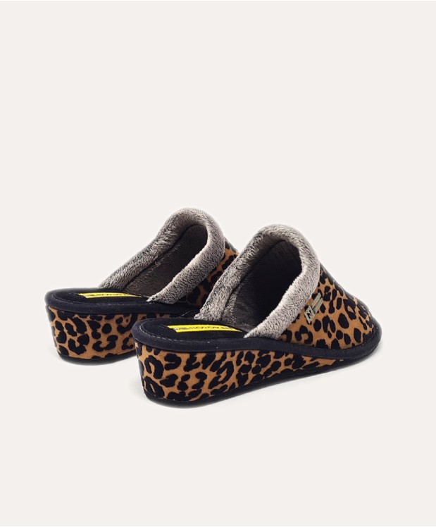 nordikas ZAPATILLAS DE CASA MUJER LEOPARDO CUERO En oferta