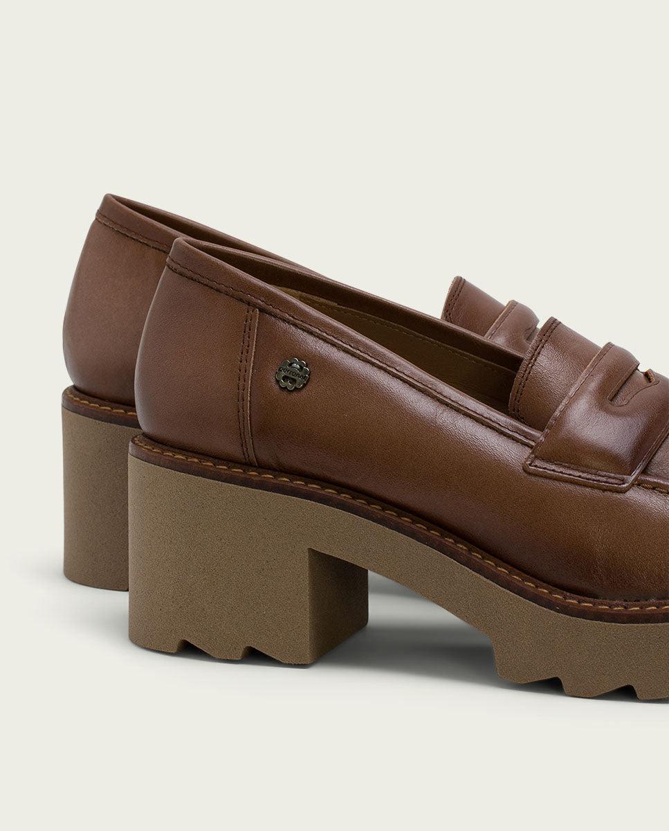 porronet MOCASINES DE PIEL CON TACÓN TAUPE MABEL Libre de impuestos