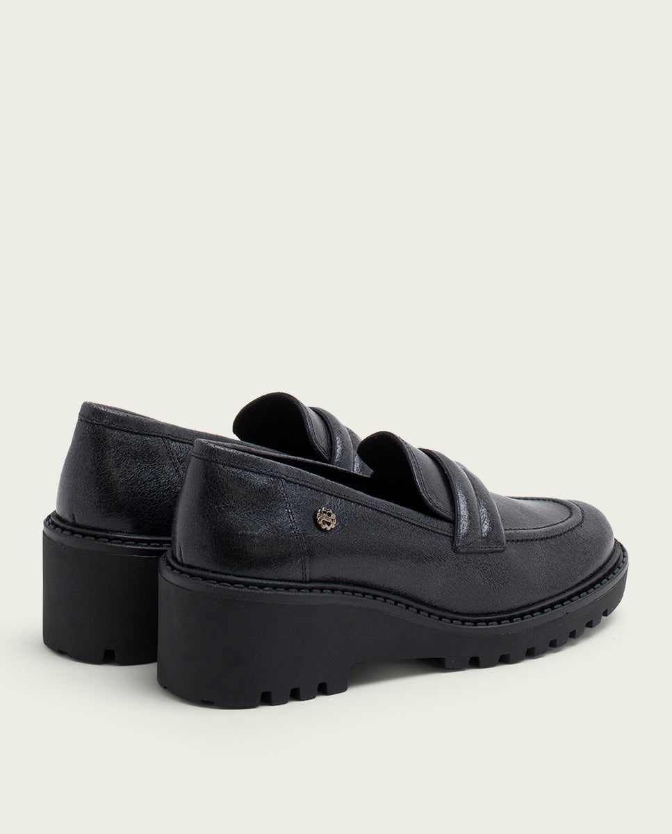 porronet MOCASINES DE PIEL CON CUÑA NEGRA LARI Rebajas