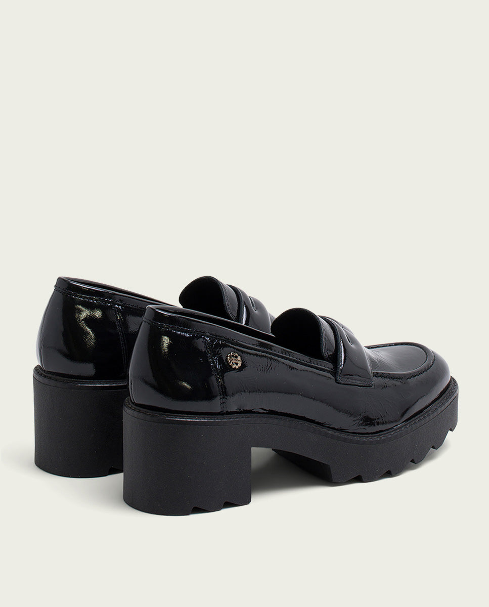 porronet MOCASINES DE PIEL CHAROL CON TACÓN NEGRO MADDY Venta caliente