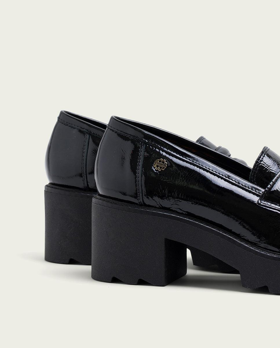 porronet MOCASINES DE PIEL CHAROL CON TACÓN NEGRO MADDY Venta caliente