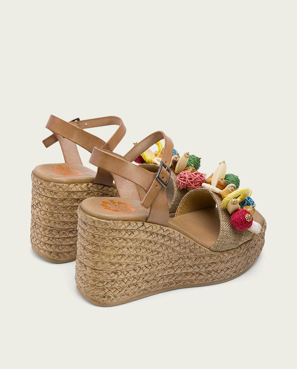 porronet SANDALIA PIEL CUÑA CON ADORNOS TAUPE KAIRI Oferta especial