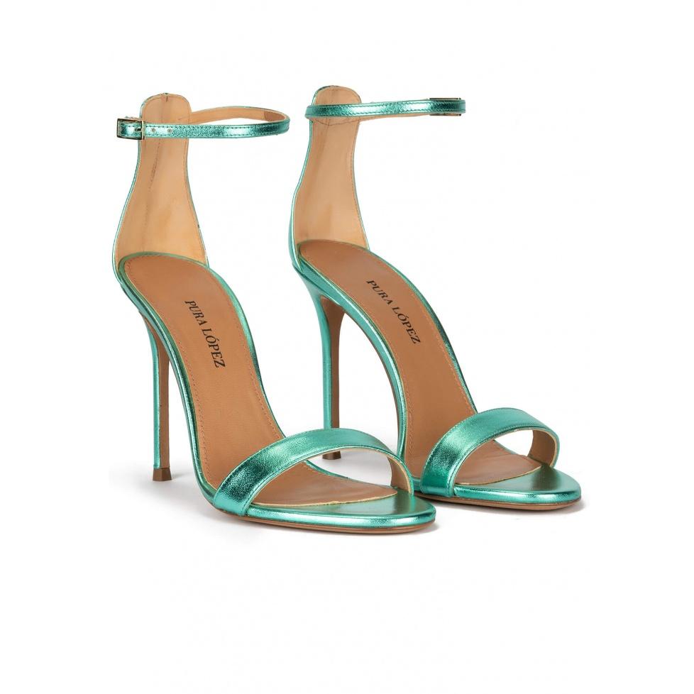 pura lópez Sandalias metalizadas con tacón alto en verde aguamarina Oferta exclusiva