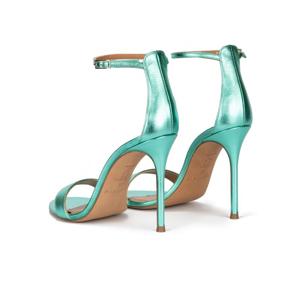 pura lópez Sandalias metalizadas con tacón alto en verde aguamarina Oferta exclusiva