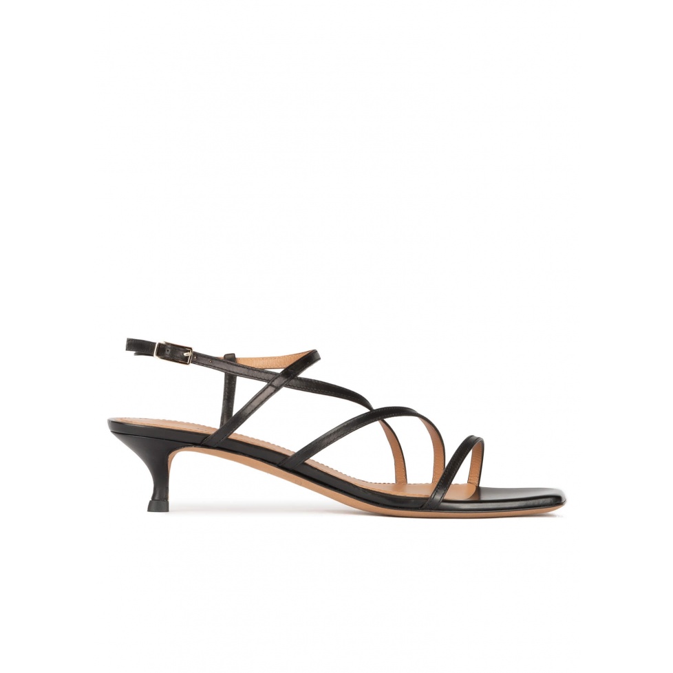 pura lópez Sandalias de puntera cuadrada con tacón medio en piel color negro