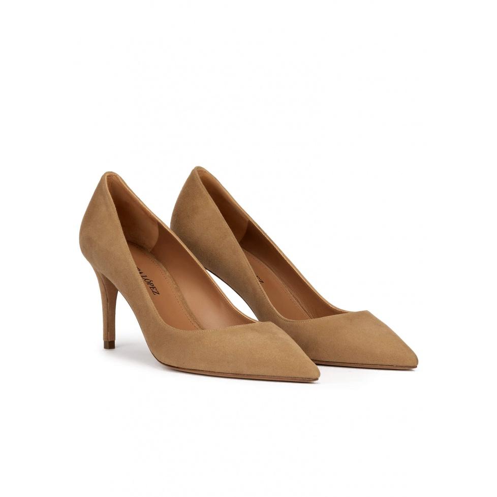 pura lópez Zapatos de punta con tacón de 7 5 cms en ante camel En línea