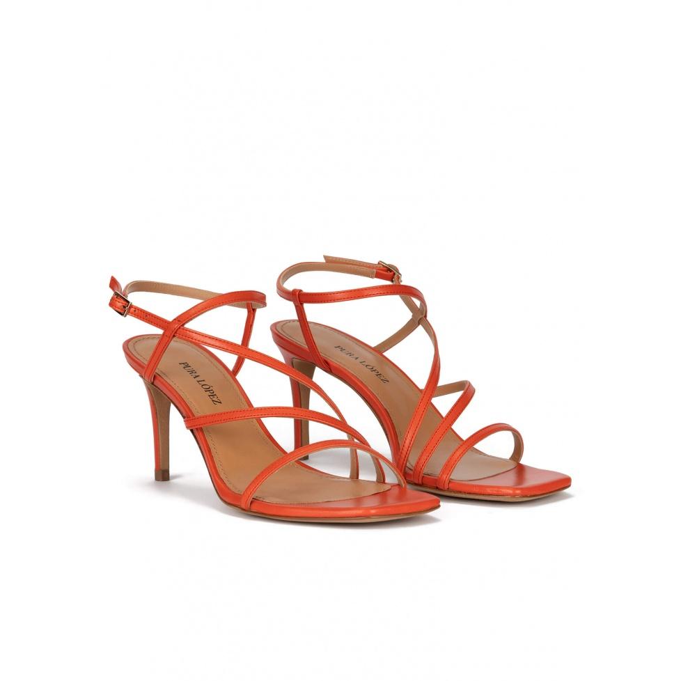 pura lópez Sandalias naranja de puntera cuadrada y tacón medio en piel Venta caliente