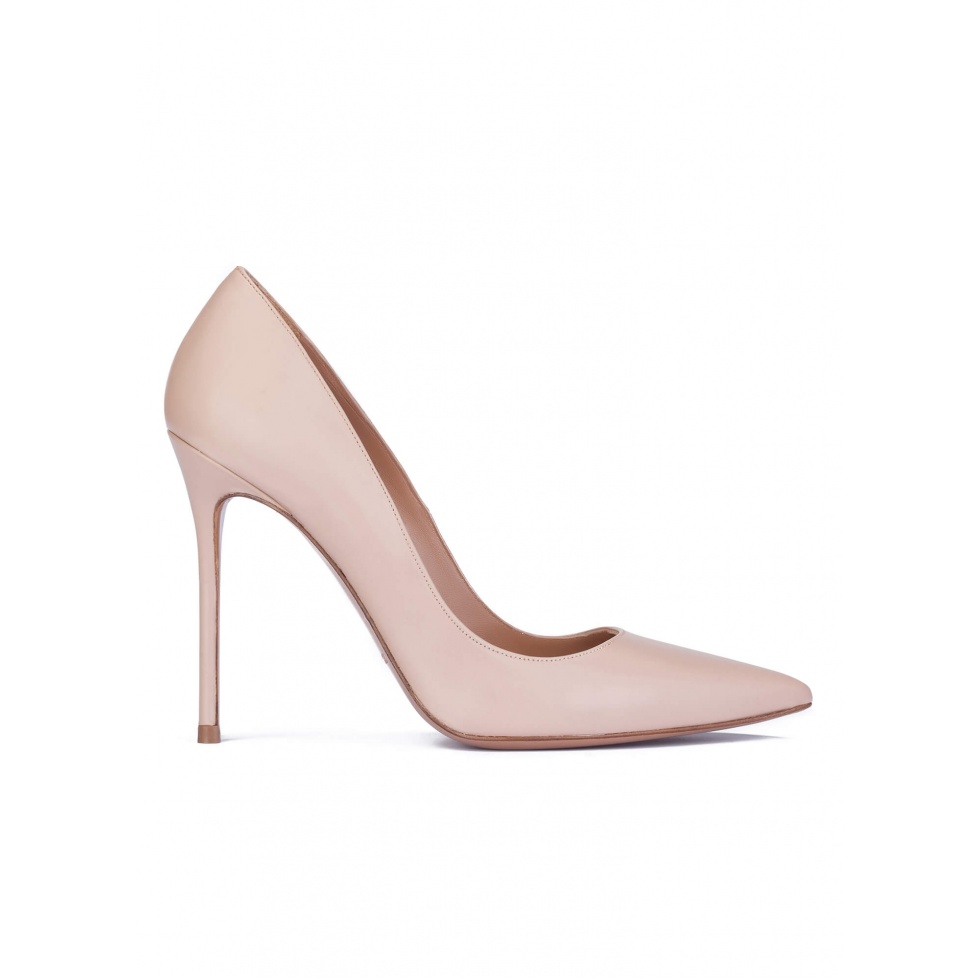 pura lópez Zapatos de salón con tacón alto en piel nude
