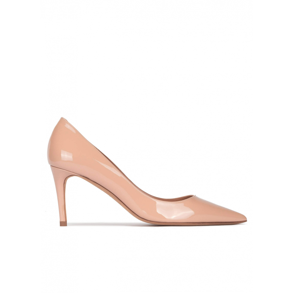 pura lópez Zapatos de tacón medio con punta fina en charol nude