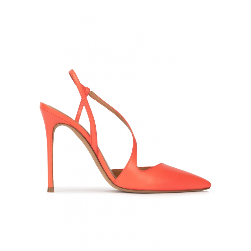 pura lópez Zapatos destalonados con tacón stiletto en piel color coral