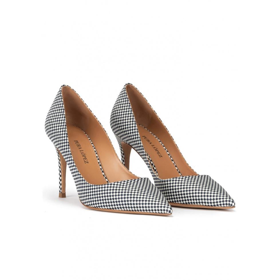 pura lópez Zapatos de salón con estampado a cuadros y tacón alto Devoluciones gratuitas
