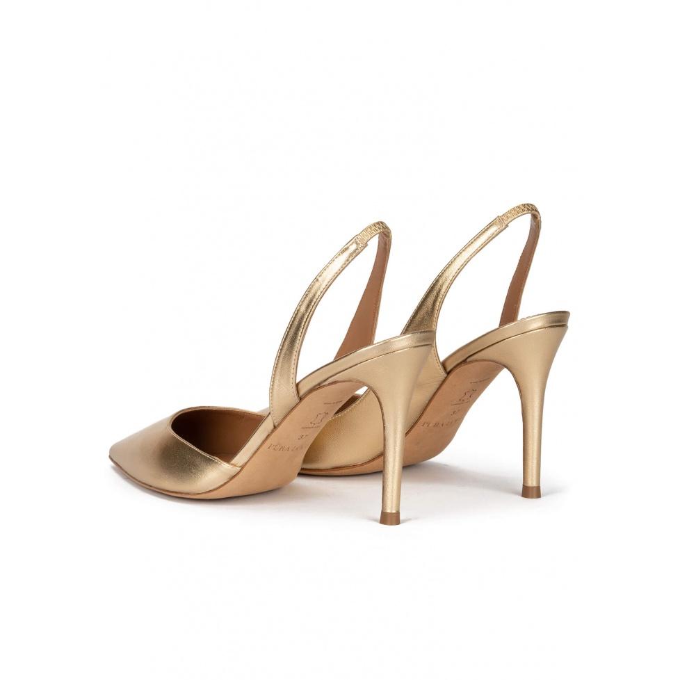 pura lópez Zapatos dorados de piel con tacón stiletto y punta fina Gran oferta