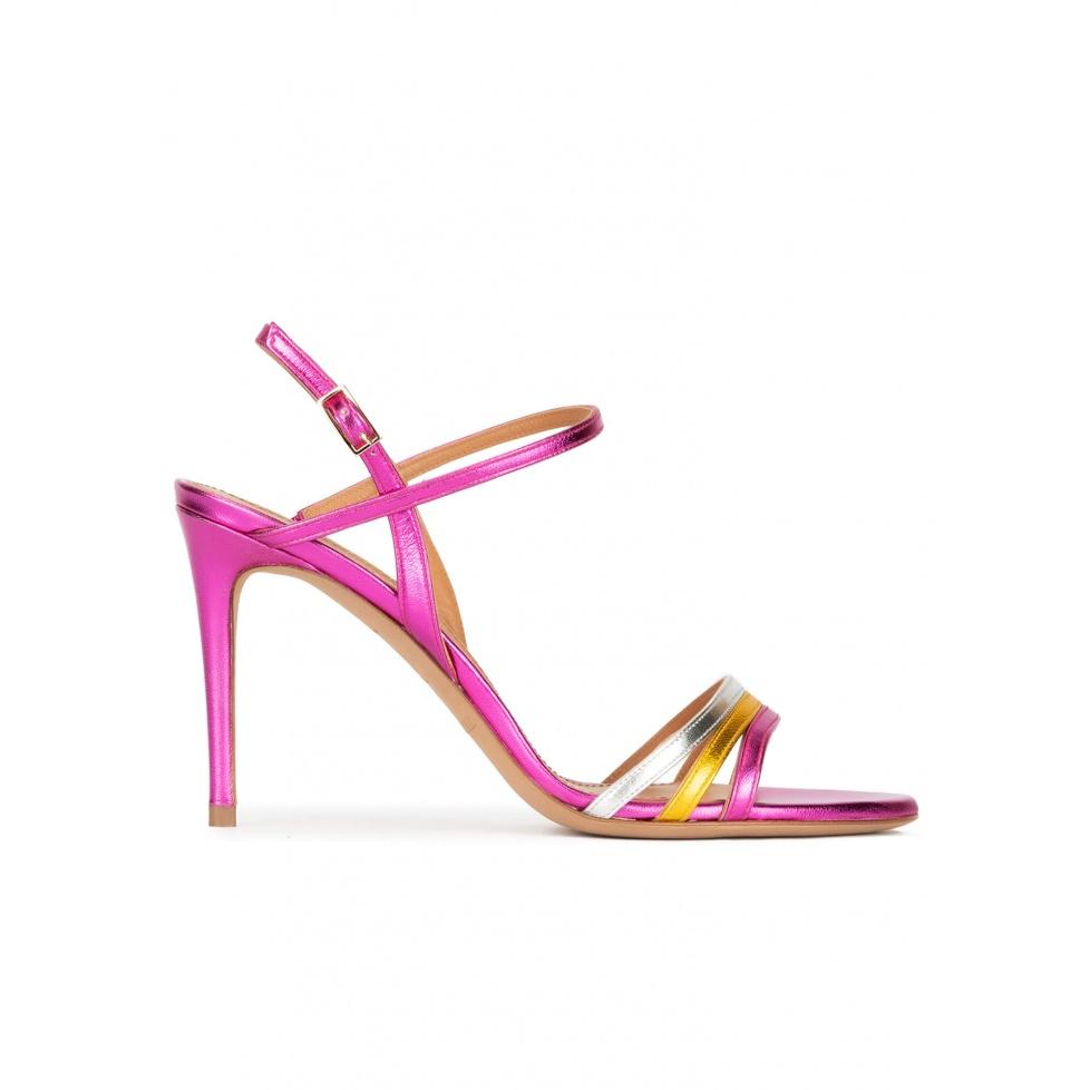 pura lópez Sandalias metalizadas multicolor con tacón alto