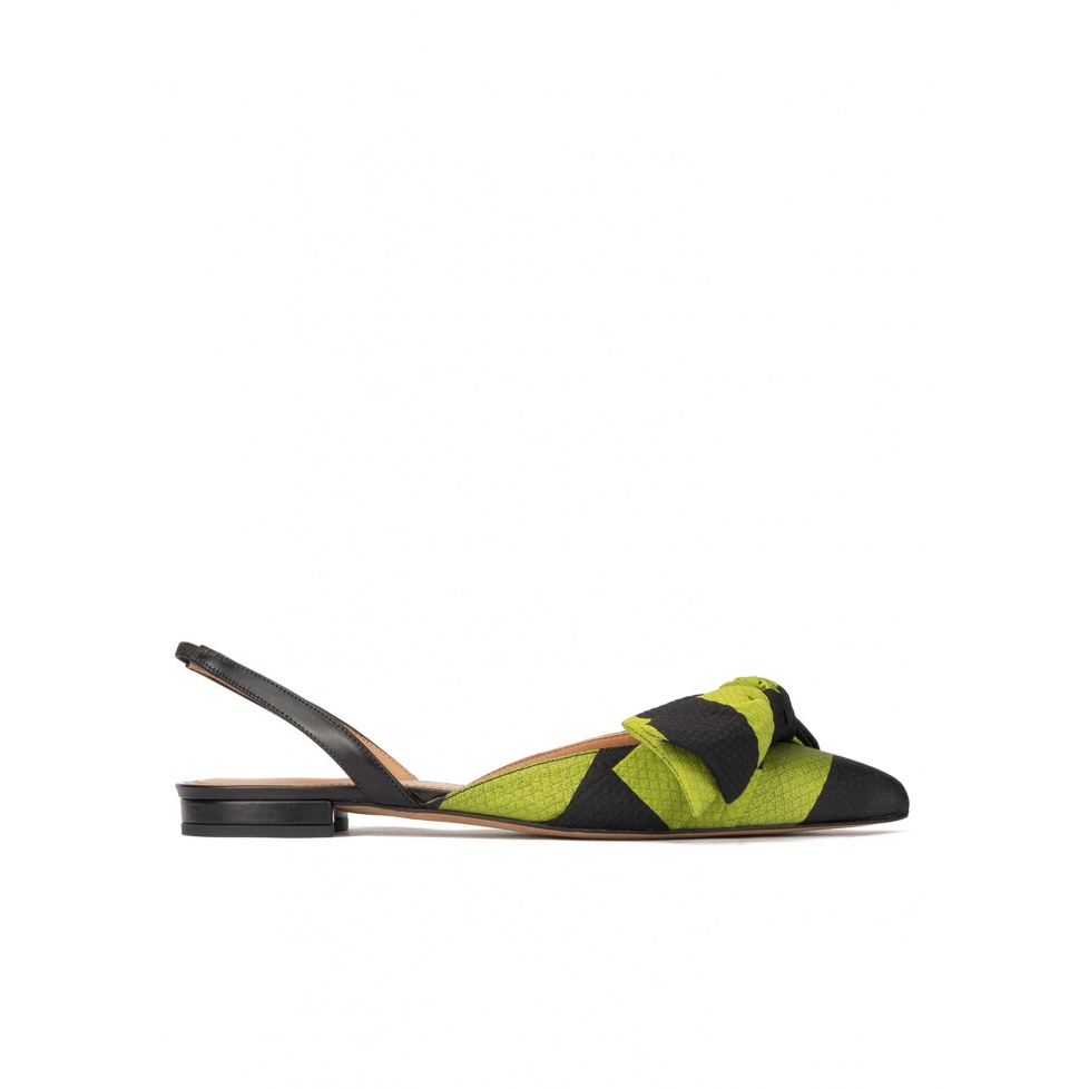 pura lópez Zapatos planos destalonados de punta fina en tejido verde y negro
