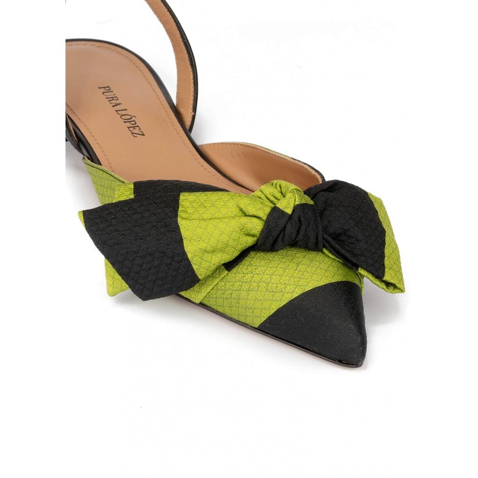 pura lópez Zapatos planos destalonados de punta fina en tejido verde y negro Promoción por tiempo limitado