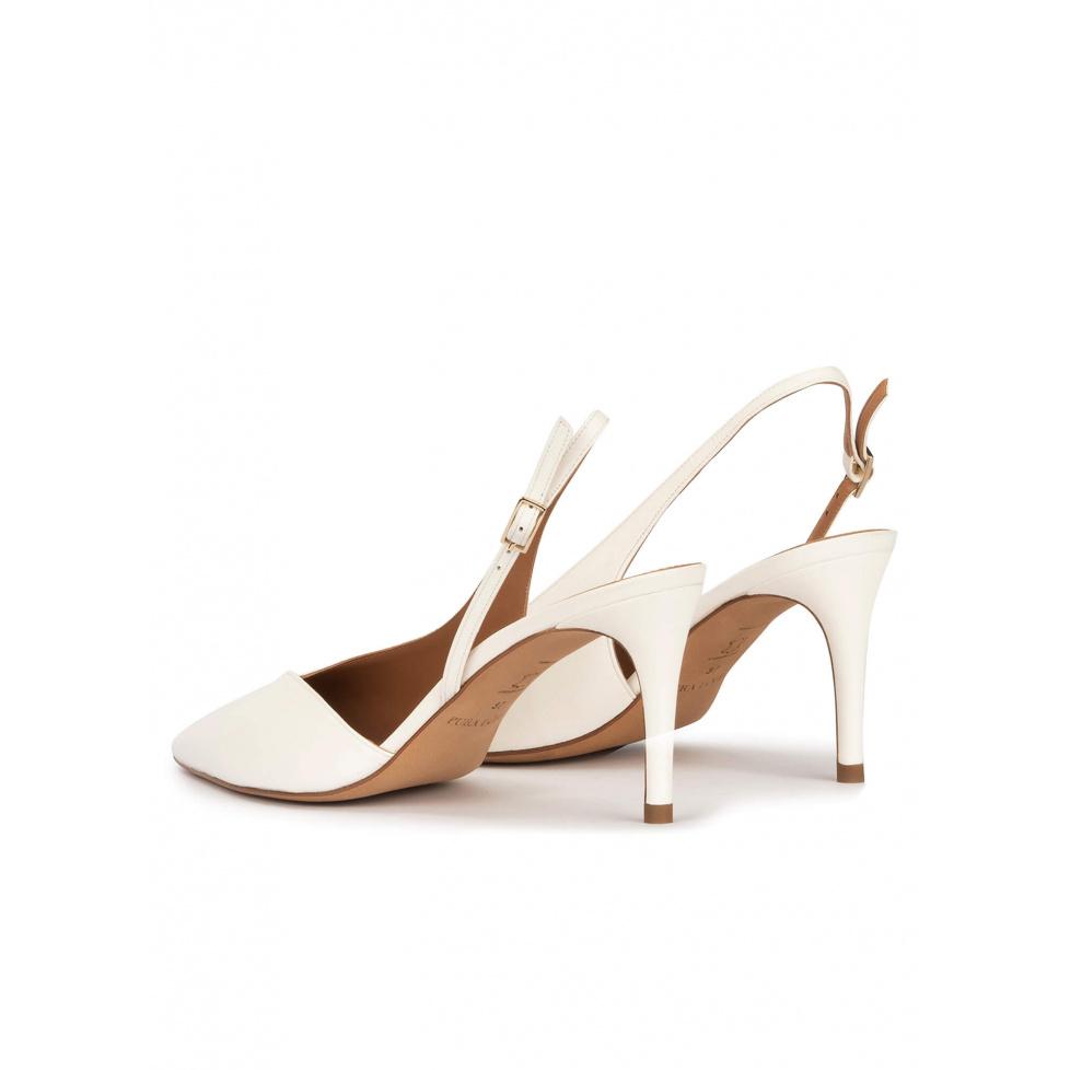 pura lópez Zapatos destalonados de punta con tacón medio en piel color blanco Tienda