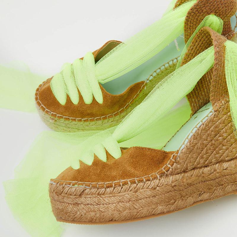 star love Cuñas canela y amarillo fluor con cinta de tul | Meridian Rebajas baratas