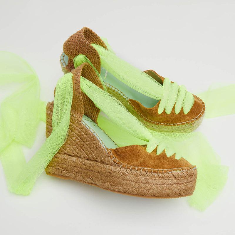 star love Cuñas canela y amarillo fluor con cinta de tul | Meridian Rebajas baratas