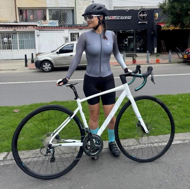 tubici BICICLETA RUTA GW MORTIROLO SHIMANO TIAGRA 10 VEL Liquidación