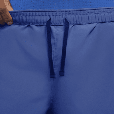 Nike Nike ChallengerPantalón corto de running Dri-FIT de 13 cm con malla interior - Hombre En oferta