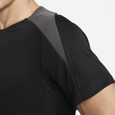 Nike Nike StrikeCamiseta de fútbol de manga corta Dri-FIT - Hombre Último día