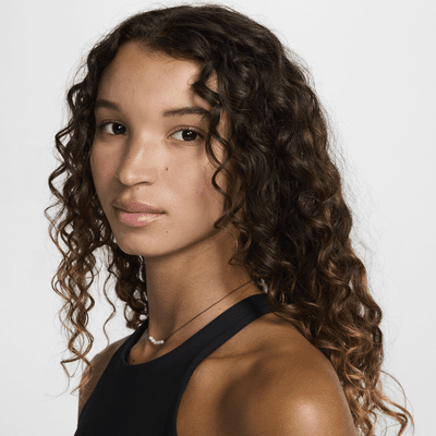 Nike Nike One TwistSujetador deportivo de sujeción ligera con forro ligero y escote alto - Mujer Tienda