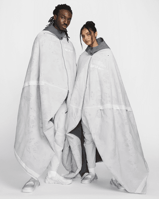 Nike Nike ISPAMetamorph Poncho Promoción trimestral