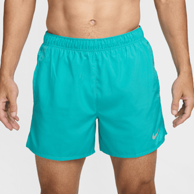 Nike Nike ChallengerPantalón corto de running Dri-FIT de 13 cm con malla interior - Hombre Grandes descuentos