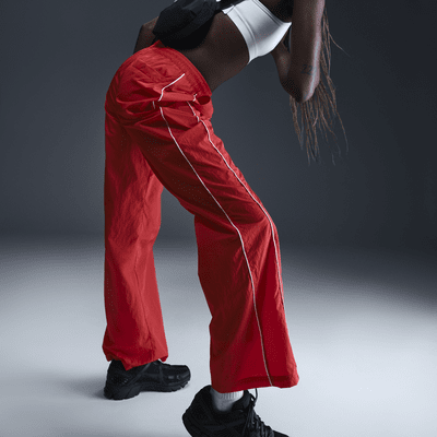 Nike Nike WindrunnerPantalón de talle alto y tejido Woven con dobladillo abierto - Mujer Ofertas