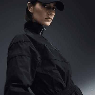 Nike Nike WindrunnerChaqueta de tejido Woven y ajuste holgado con cremallera completa y protección UV - Mujer Mejor oferta